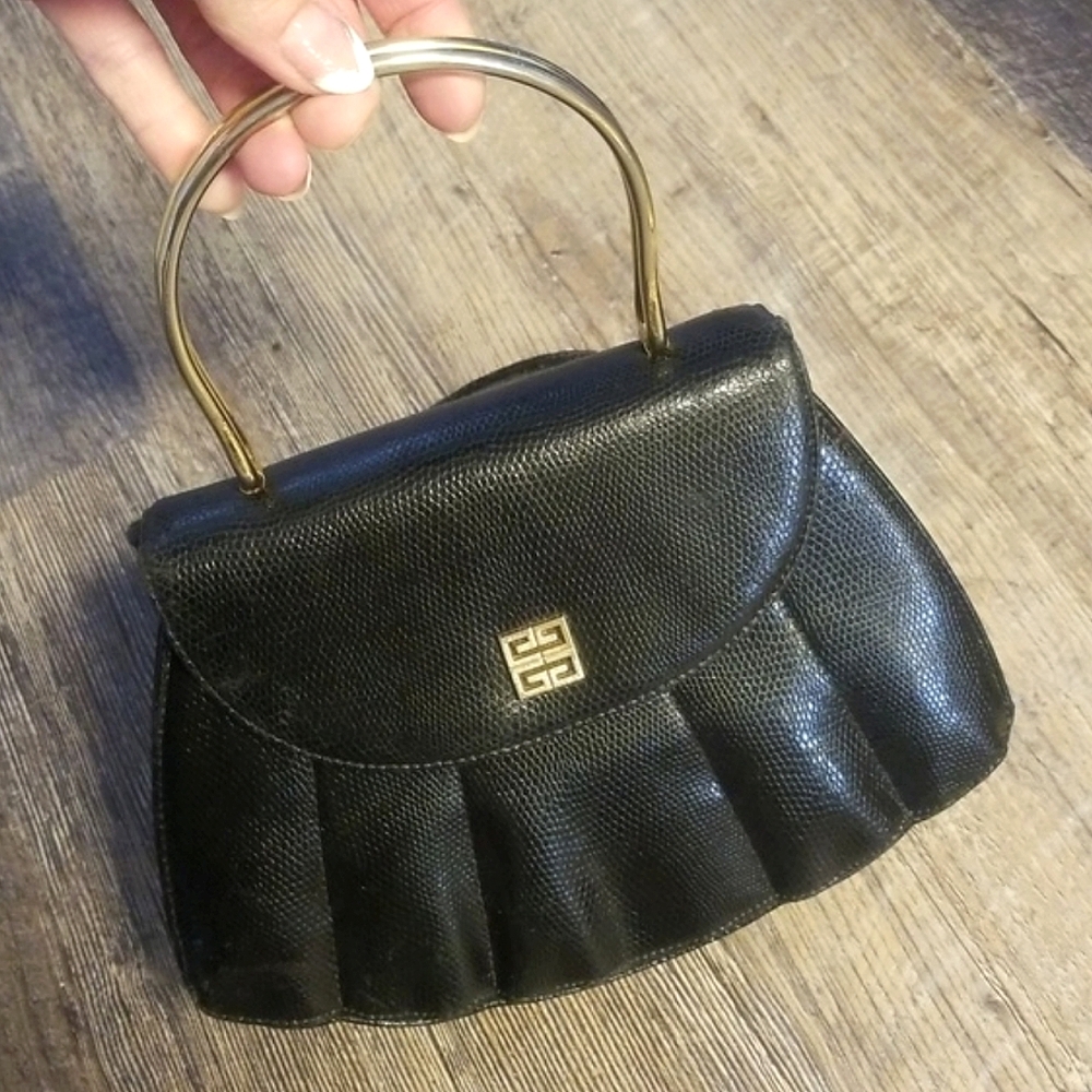 GIVENCHY Seashell RARE Reptile Black Leather Gold Top handle & Monogram … - Picture 3 of 17